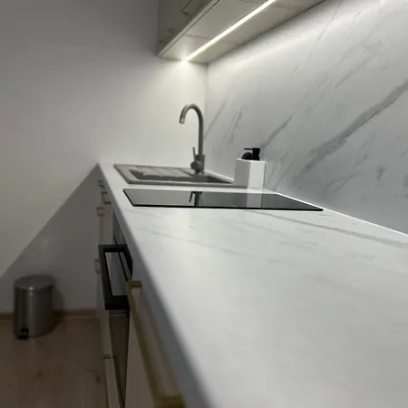 Ar Queen Island Apartment *