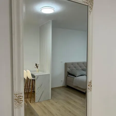 Apartament Ar Queen Island *