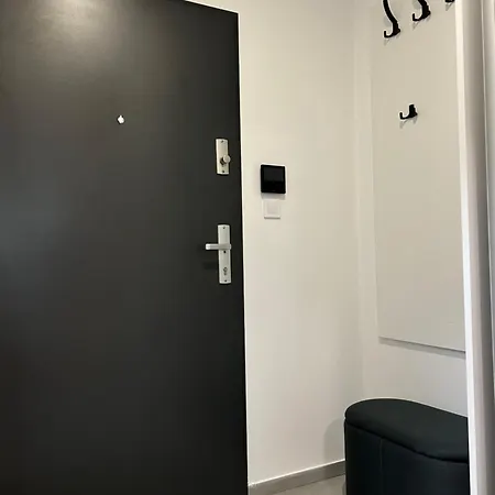 Ar Queen Island Apartment