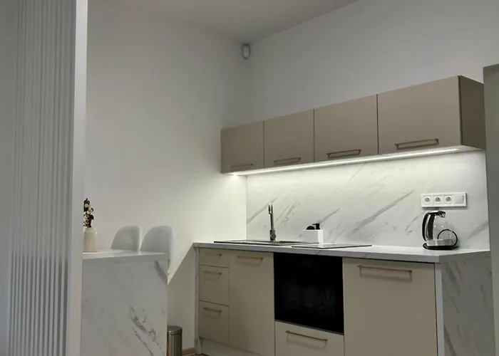 Ar Queen Island * Koszyce